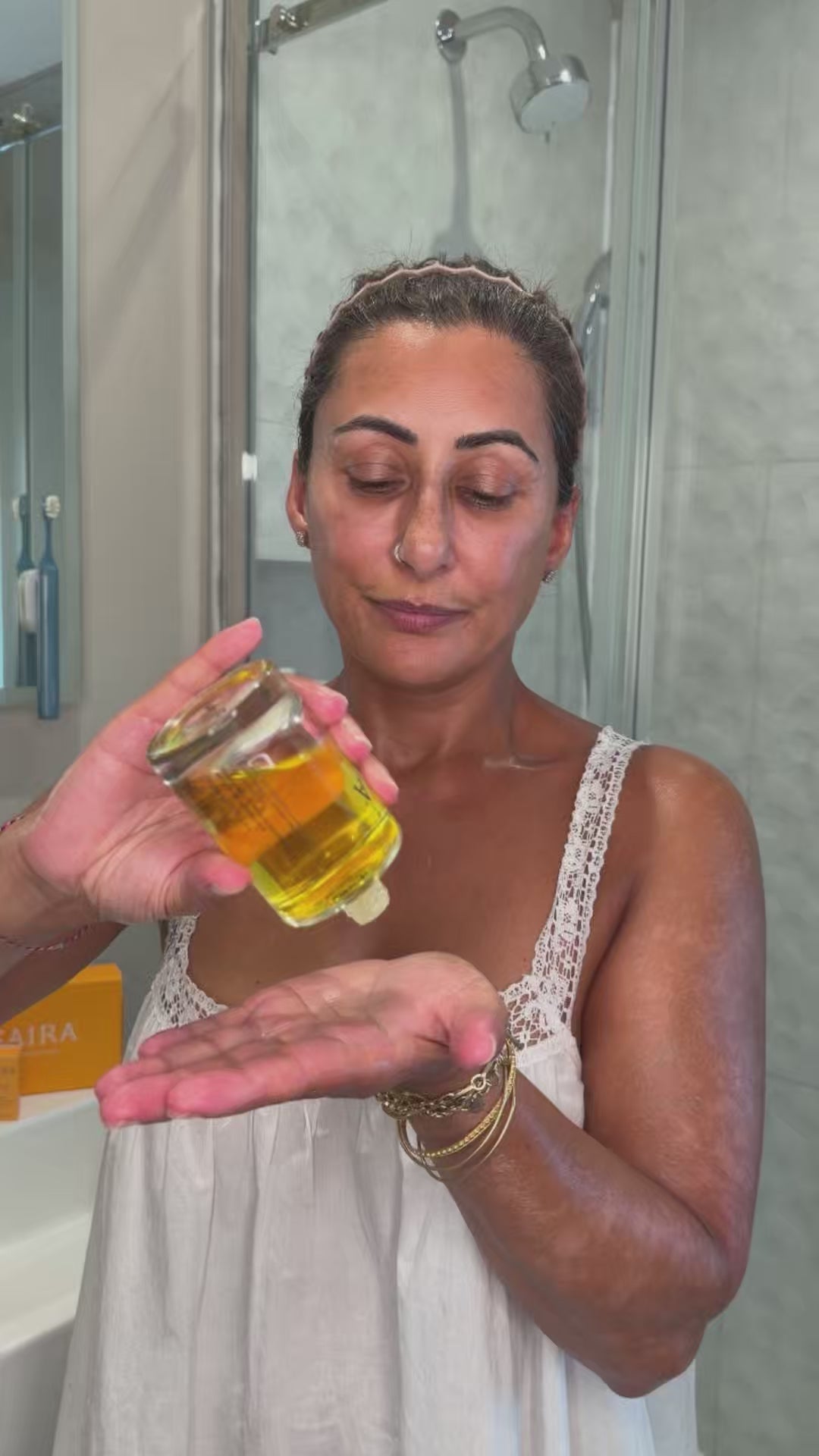 Load video: Your Lip Duo